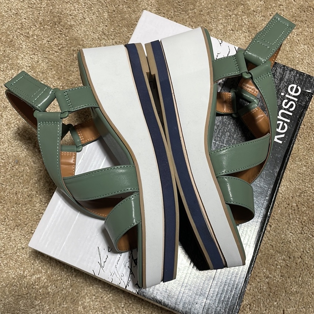Kensie sage wedge flatform strappy open toe sandals green army NIB 8M 9.5M - Picture 8 of 14
